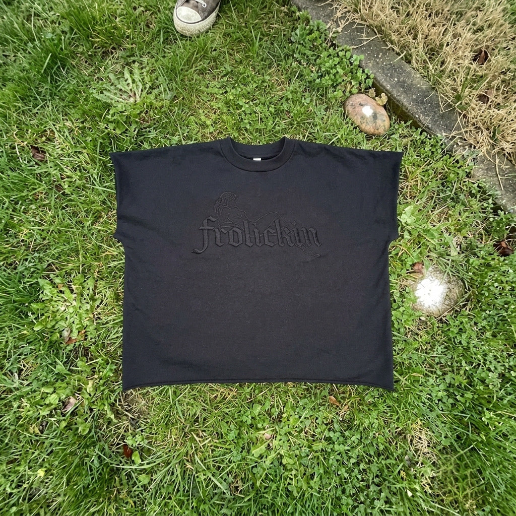 raw edge mid cut off tee