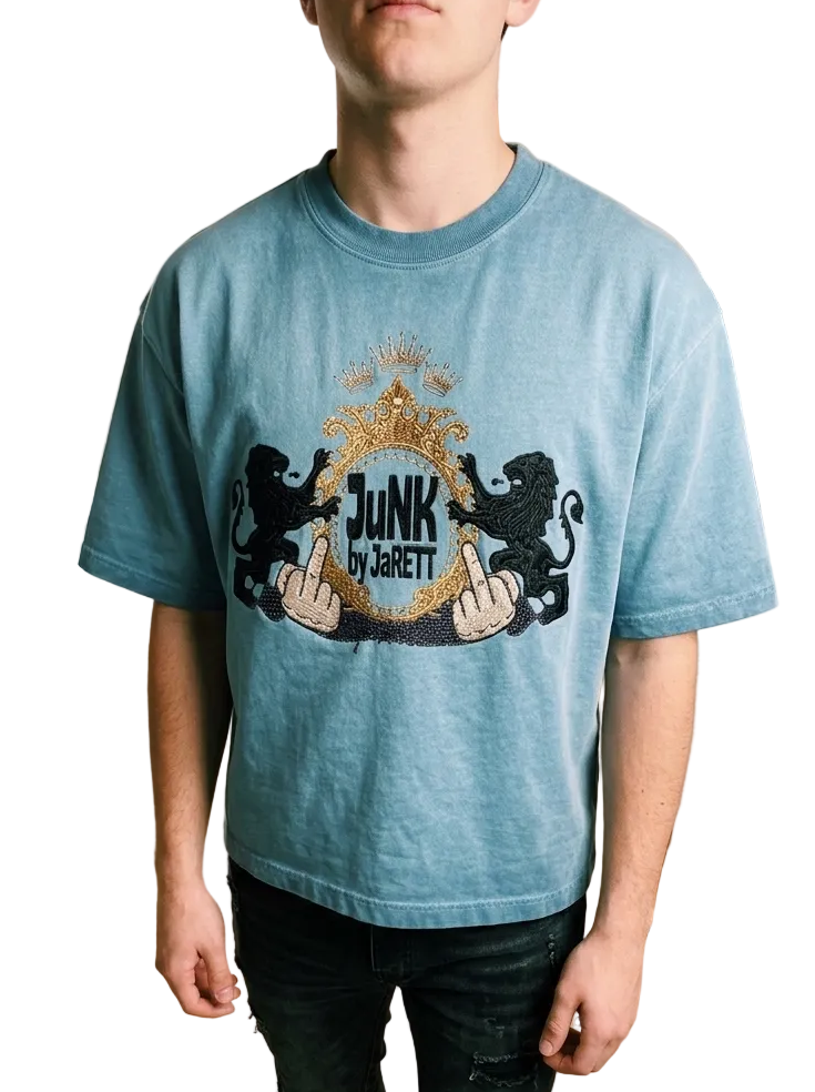 JBJ emblemed drop shoulder boxy tee